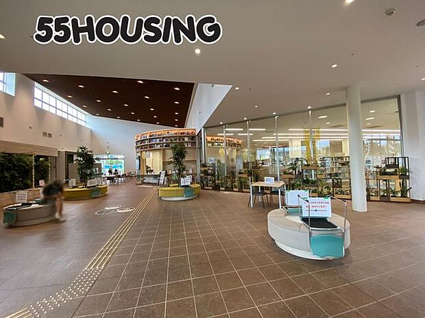 桶川市立坂田図書館 徒歩14分。 1120m