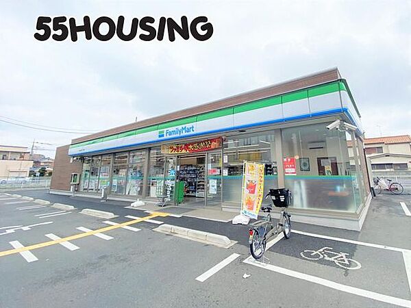 ファミリーマート上尾富士見二丁目店 徒歩5分。 380m