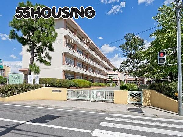 さいたま市立蓮沼小学校 徒歩9分。 700m