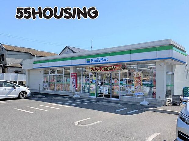 ファミリーマート久喜東店 徒歩10分。 770m