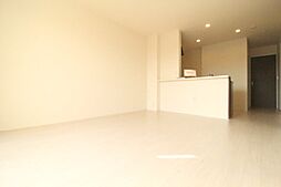 パドレ・レージェ 107 1階2LDKのリビング/ダイニング