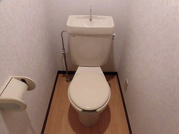 画像7:清潔感のある綺麗なトイレです