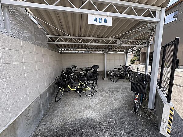 駐輪場
