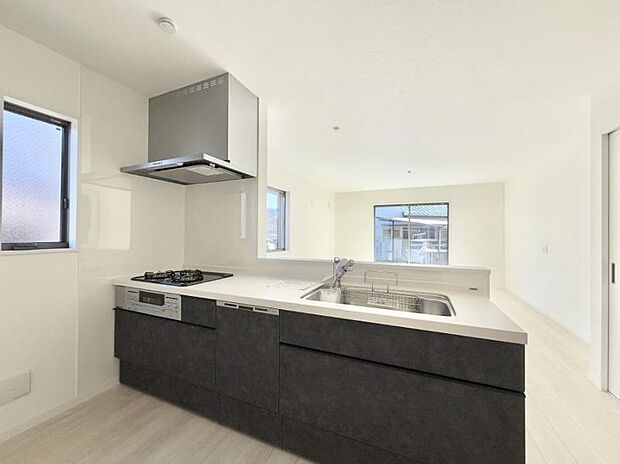 ■毎日の料理がはかどる、スムーズな動線設計