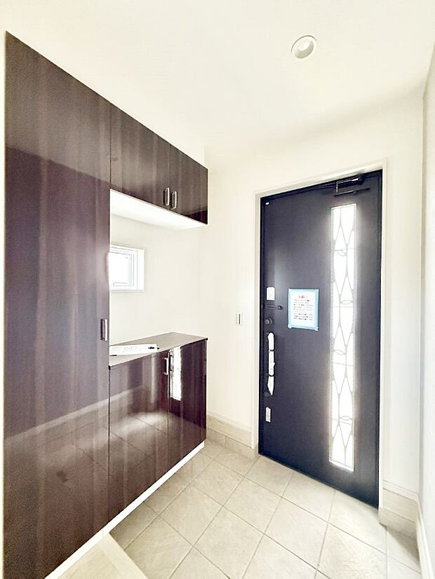 ■ シンプルで美しく、快適な暮らしの入り口