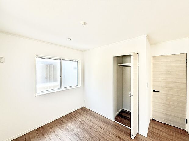 ■落ち着いた雰囲気のお部屋で心が安らぐ空間