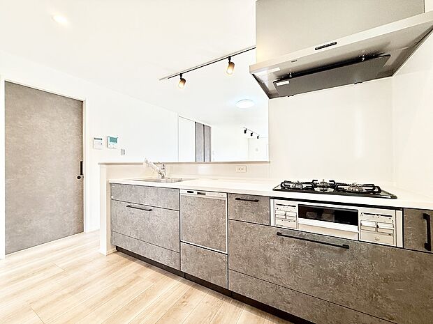 ■家族の絆を深める、温もりのあるキッチン