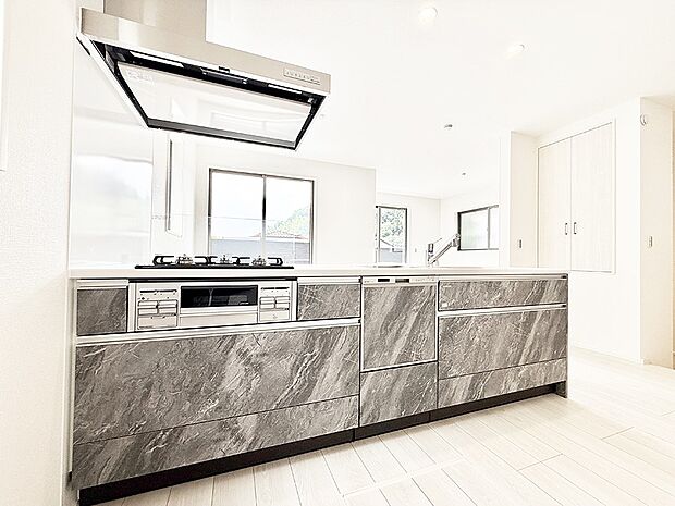 ■家族の絆を深める、温もりのあるキッチン