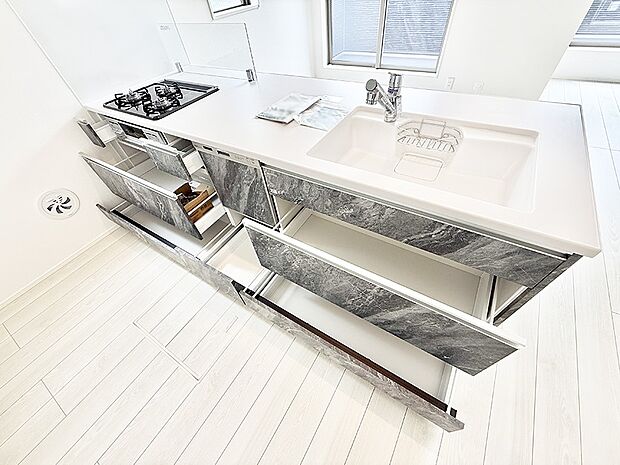 ■料理がもっと楽しくなる、快適なキッチン空間