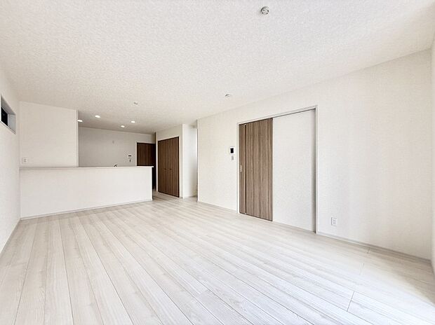 ■くつろぎと笑顔が集まる、心温まるリビング