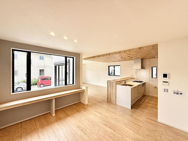 ■くつろぎと笑顔が集まる、心温まるリビング