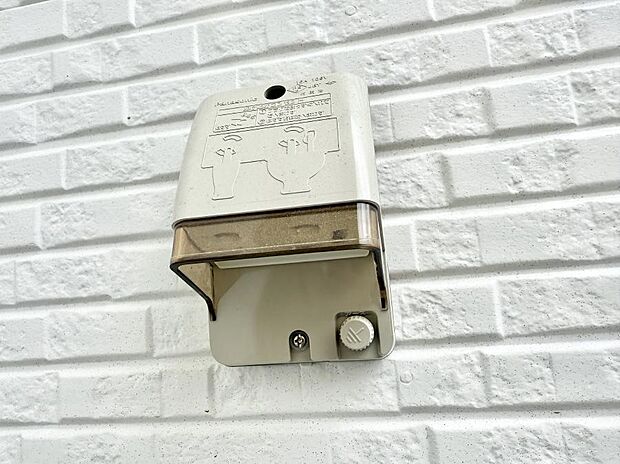 ■屋外に電源コンセントがあれば、高圧洗浄機で窓や外壁を掃除するなど便利です。