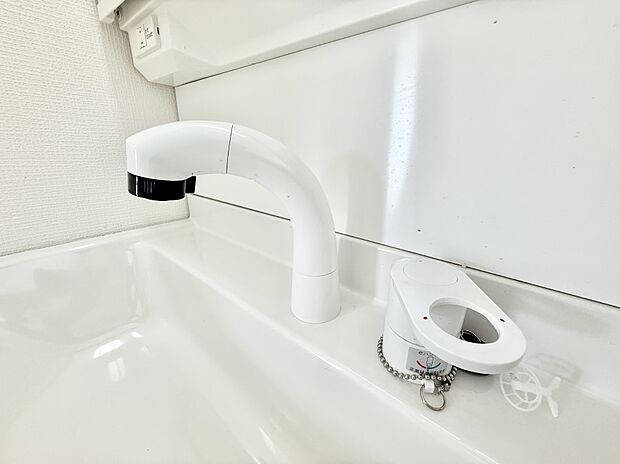 ■手洗いや顔を洗う時も快適に使える便利なシャワー