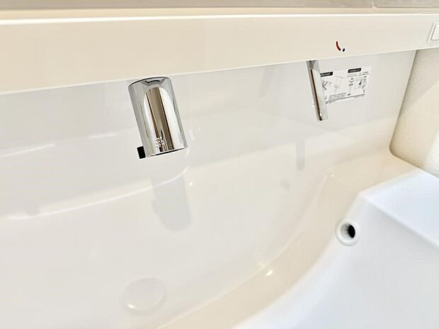 ■手洗いや顔を洗う時も快適に使える便利なシャワー