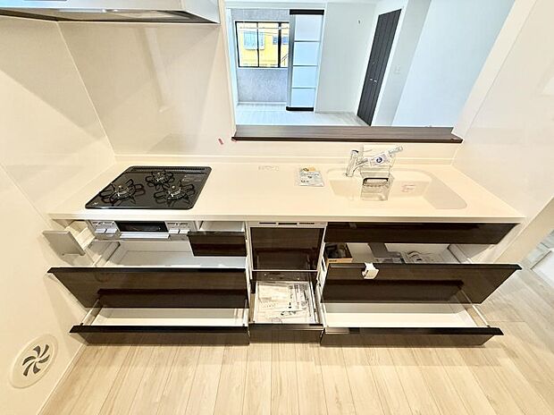 ■シンプルで機能的、毎日使いやすいキッチン