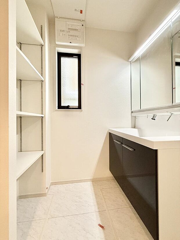 ■朝の準備がスムーズにできる広さです