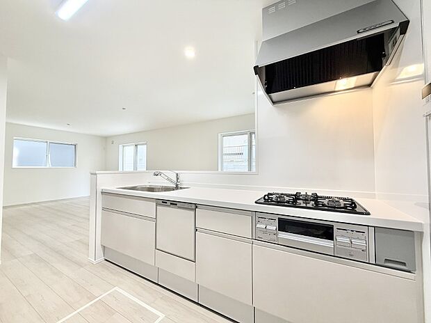 ■シンプルで美しく心地よい時間を生むキッチン空間