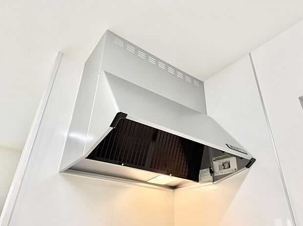 ■調理時の蒸気や匂いが換気扇に誘導され、効率的に排煙ができます。