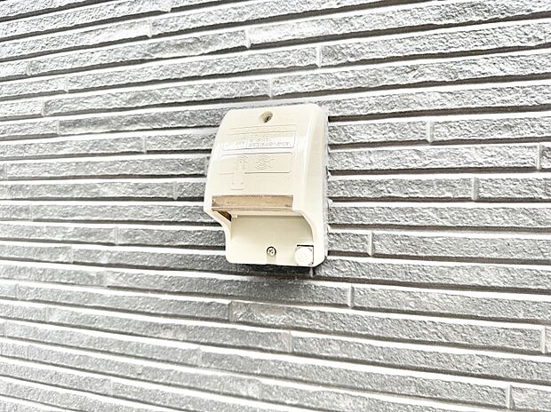 ■屋外に電源コンセントがあれば、高圧洗浄機で窓や外壁を掃除するなど便利です。
