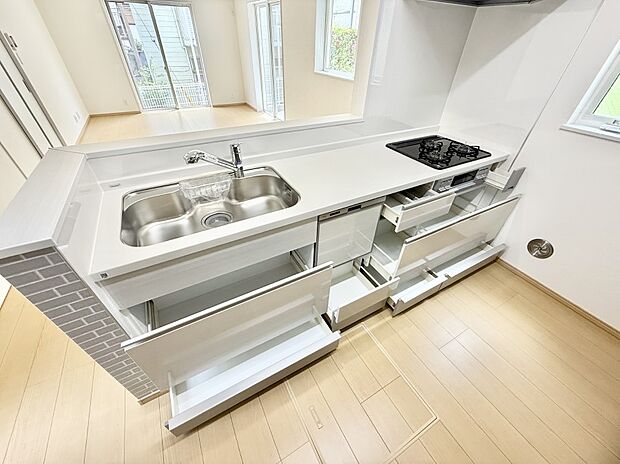 ■料理がもっと楽しくなる、快適なキッチン空間