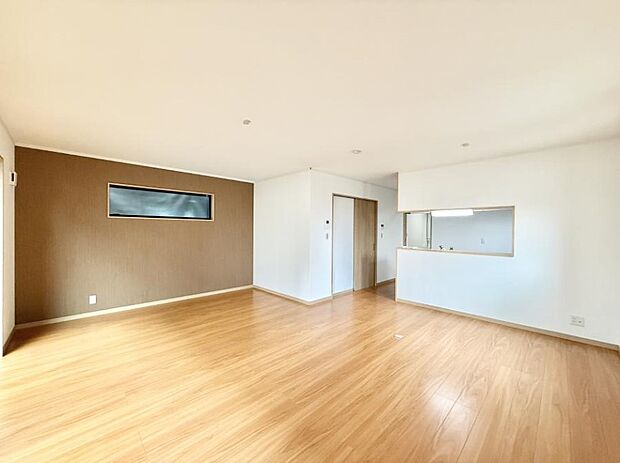 ■心落ち着く場所、ゆったり過ごせるリビング