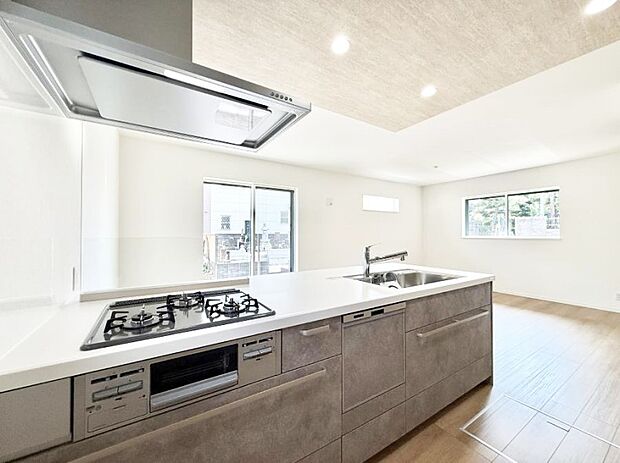 ■家族の絆を深める、温もりのあるキッチン