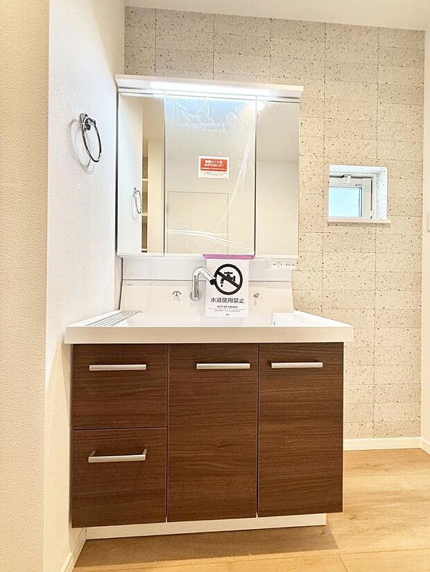 ■朝の準備がスムーズにできる広さです