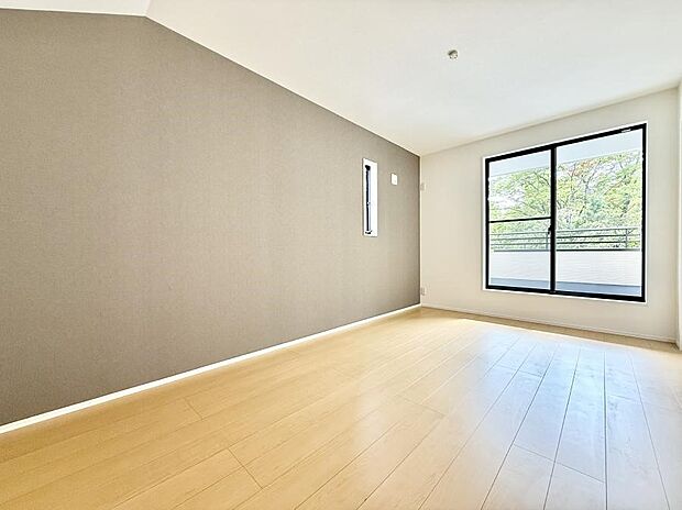 ■落ち着いた雰囲気のお部屋で心が安らぐ空間