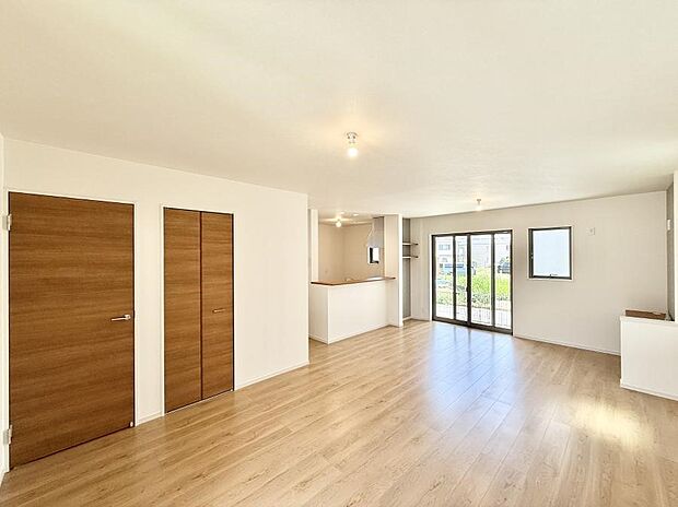 ■心落ち着く場所、ゆったり過ごせるリビング