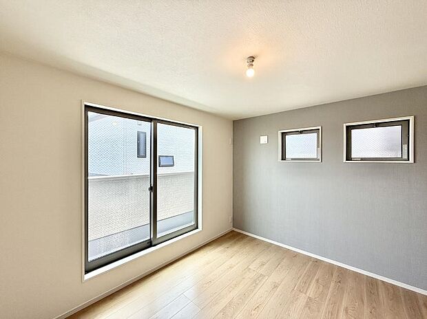 ■落ち着いた色合いのお部屋で穏やかな時間を楽しめます