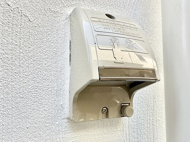 ■屋外に電源コンセントがあれば、高圧洗浄機で窓や外壁を掃除するなど便利です。