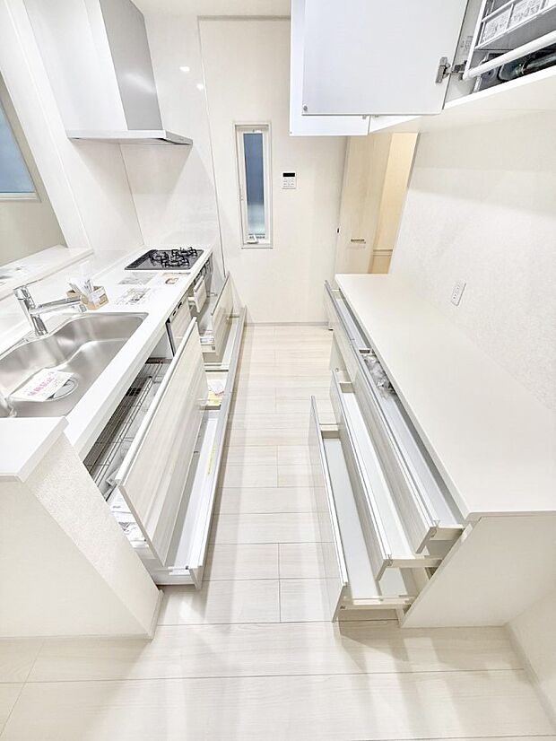 ■料理がもっと楽しくなる、快適なキッチン空間