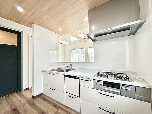 ■家族の絆を深める、温もりのあるキッチン