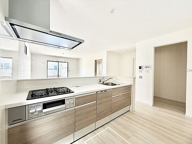 ■シンプルで機能的、毎日使いやすいキッチン