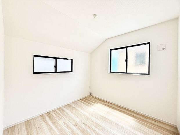 ■落ち着いた雰囲気のお部屋で心が安らぐ空間