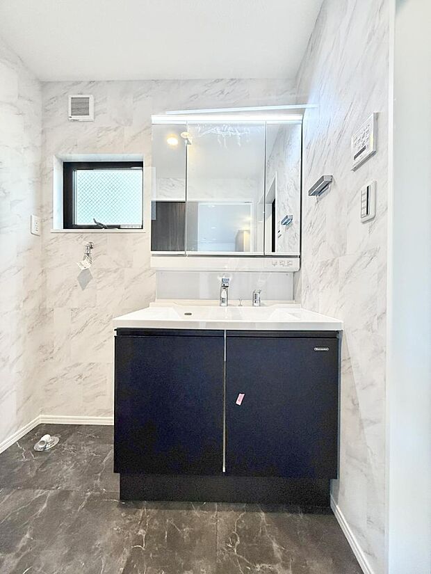 ■毎日使う場所だからこそ、清潔感溢れる空間