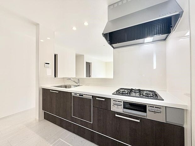 ■シンプルで機能的、毎日使いやすいキッチン