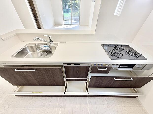 ■家族の絆を深める、温もりのあるキッチン