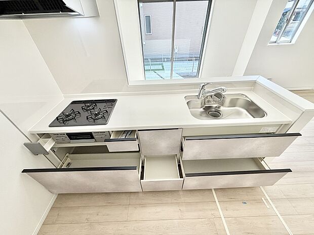 ■料理がもっと楽しくなる、快適なキッチン空間