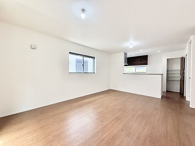 ■心落ち着く場所、ゆったり過ごせるリビング