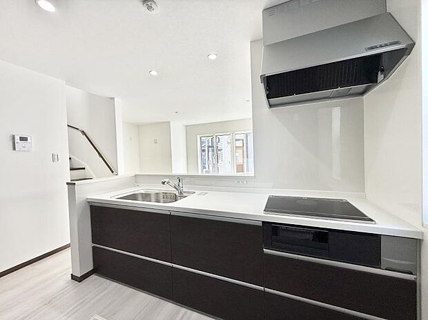 ■シンプルで美しく心地よい時間を生むキッチン空間