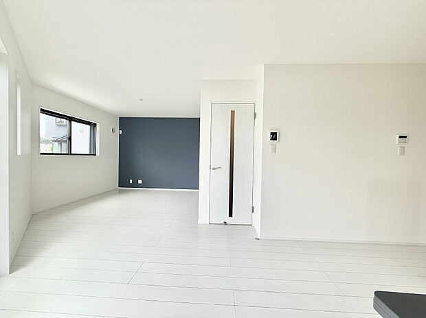 ■くつろぎと笑顔が集まる、心温まるリビング