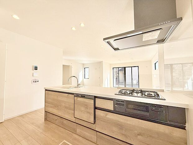 ■家族の絆を深める、温もりのあるキッチン