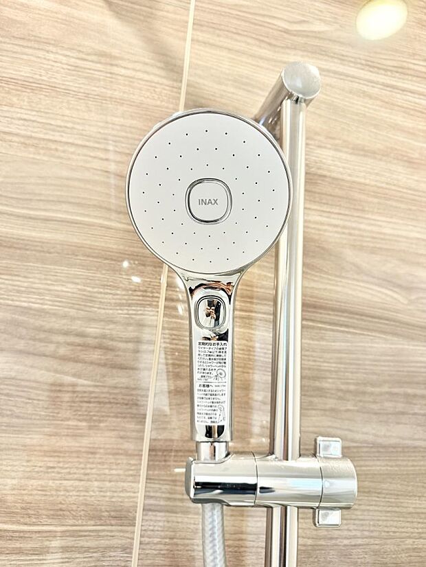 ■手元で簡単に止水できるため、水の無駄遣いを減らすことができます。