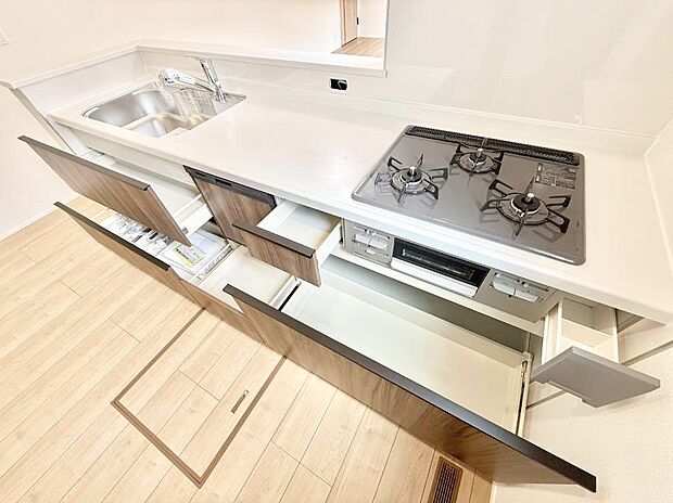 ■料理がもっと楽しくなる、快適なキッチン空間