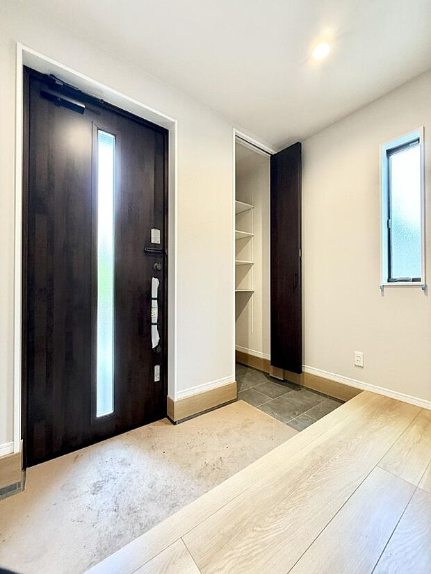 ■ ここから始まる一日、すっきり整った玄関