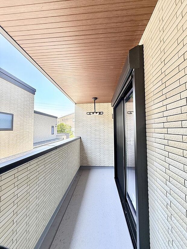 ■ 季節の移ろいを感じられる開放的な空間です