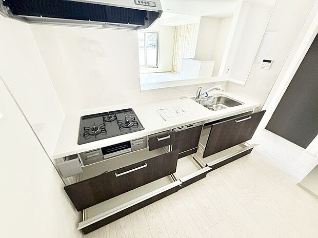 ■家族の絆を深める、温もりのあるキッチン