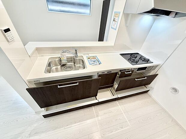 ■家族の絆を深める、温もりのあるキッチン