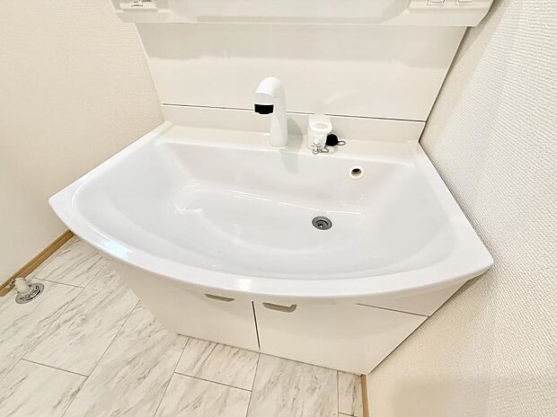 ■手洗いや顔を洗う時も快適に使える便利なシャワー